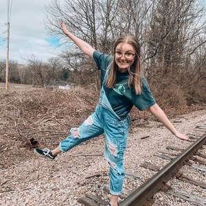 Meet your Posher, Alisha